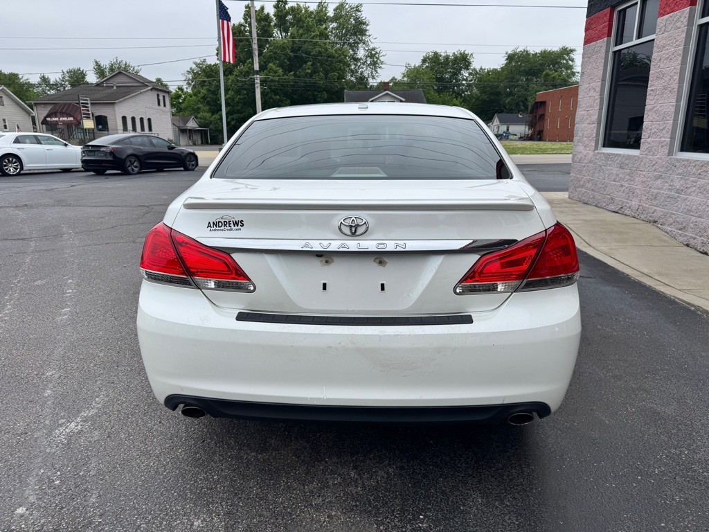 2011 Toyota Avalon Image 7