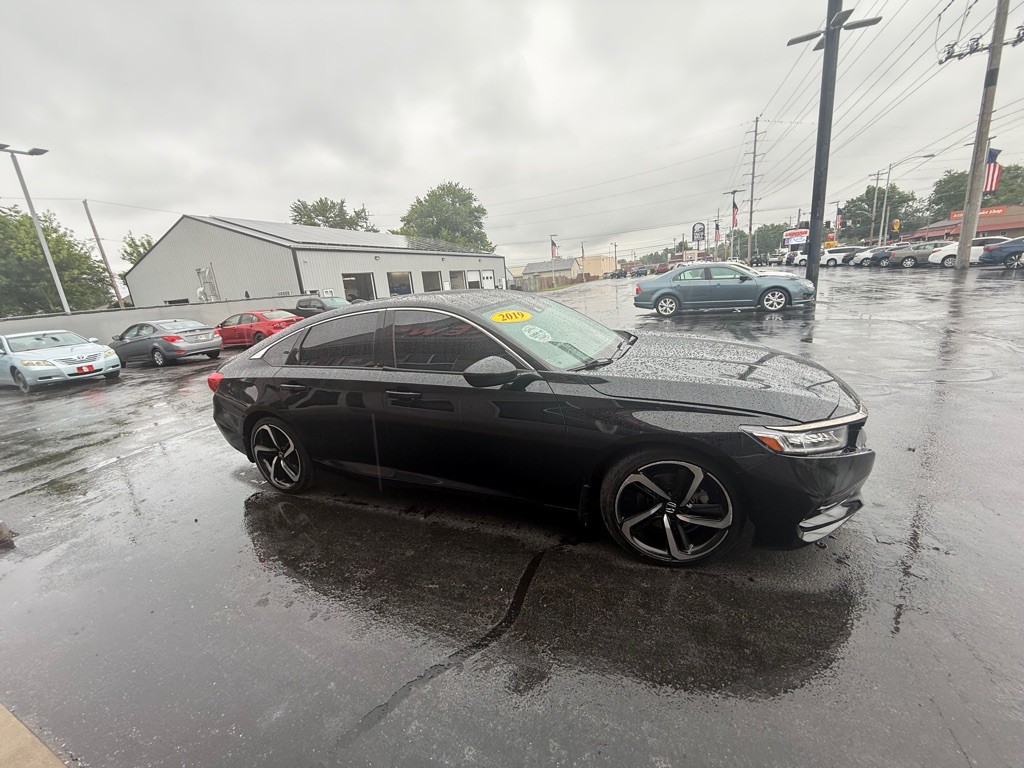 2019 Honda Accord Image 3