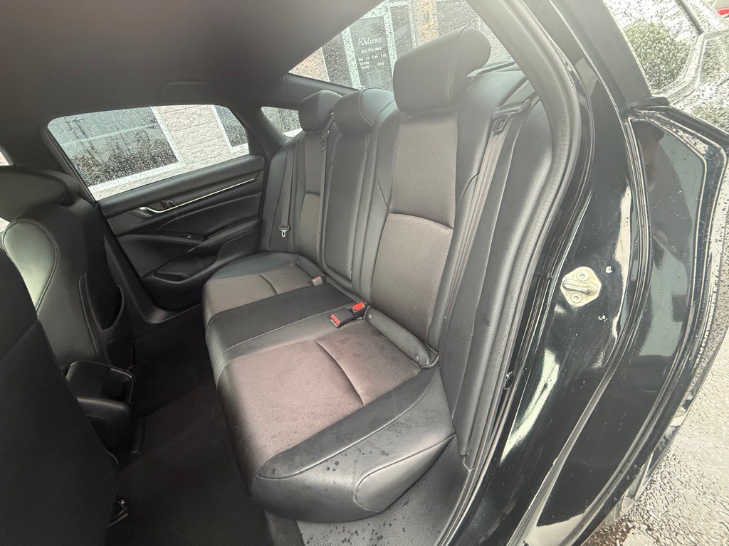 2019 Honda Accord Image 6