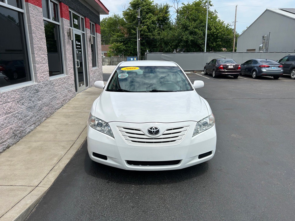 2009 Toyota Camry Image 2