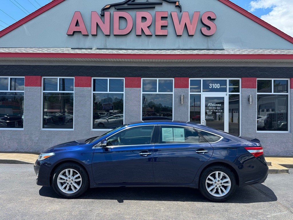 2013 Toyota Avalon Image 1