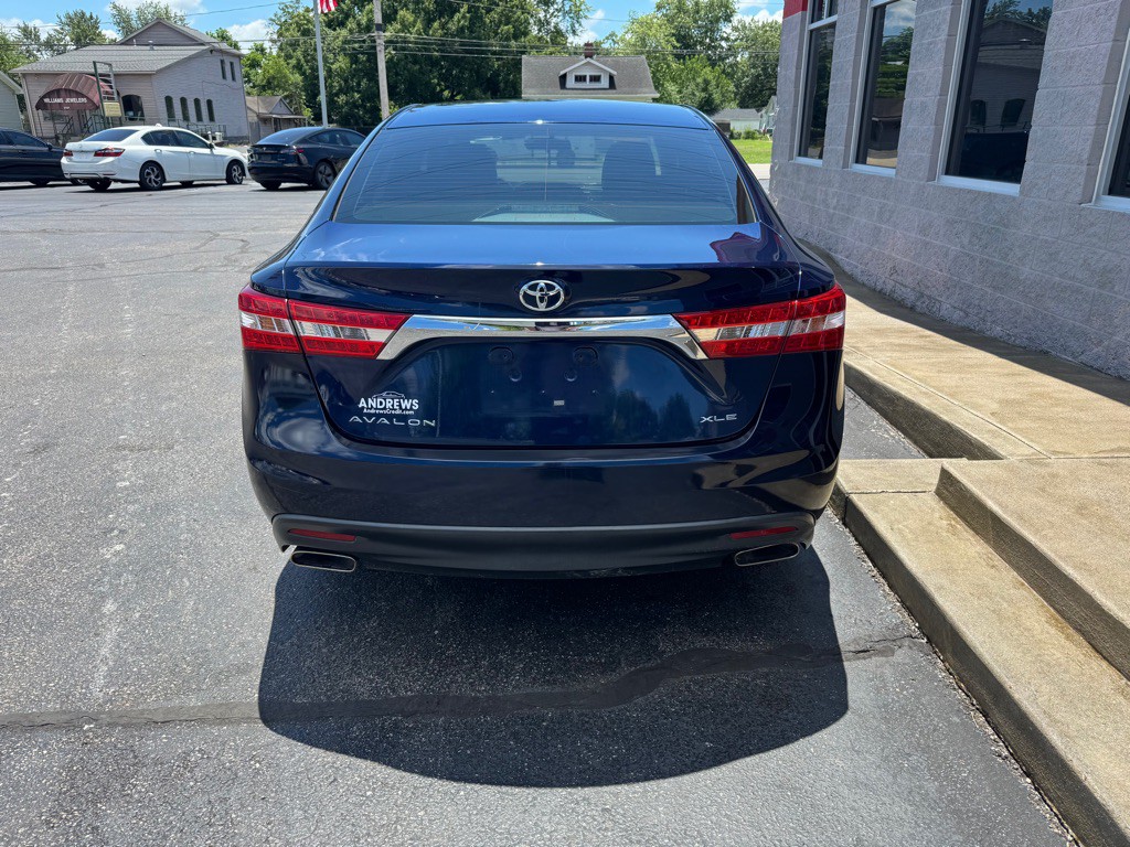 2013 Toyota Avalon Image 4