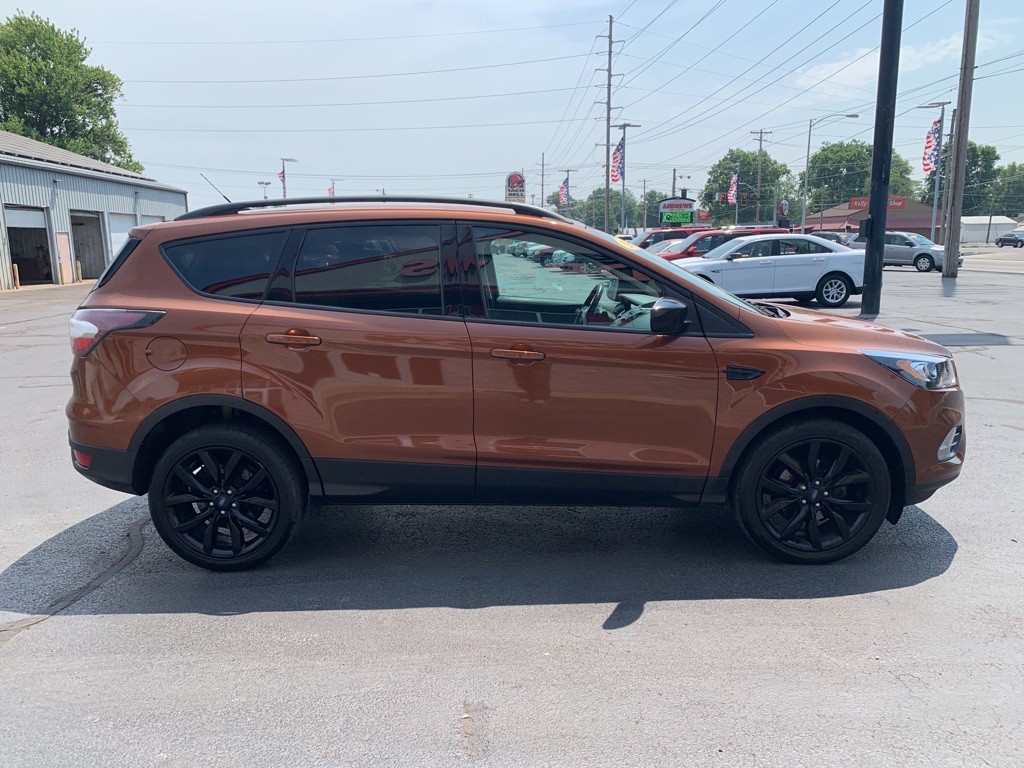 2017 Ford Escape Image 3