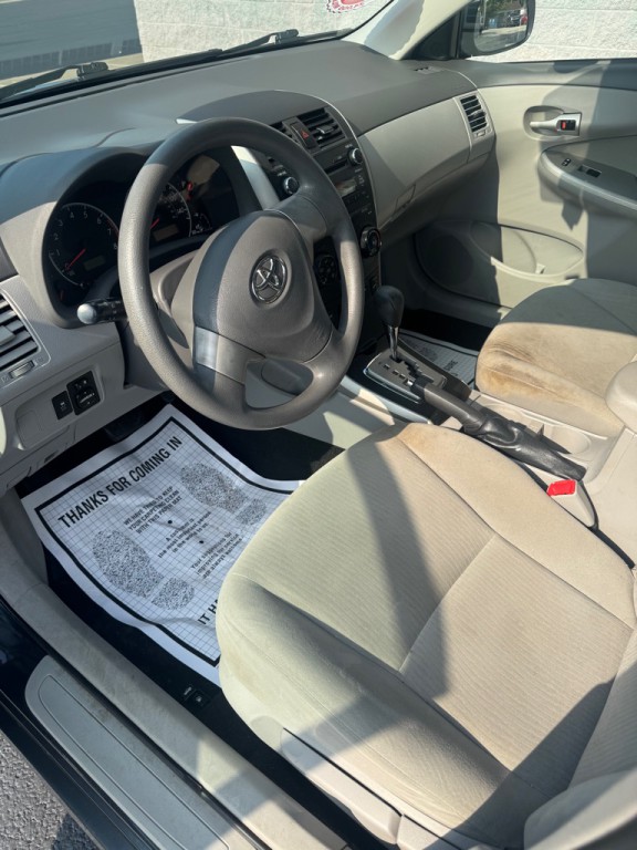 2010 Toyota Corolla Image 4
