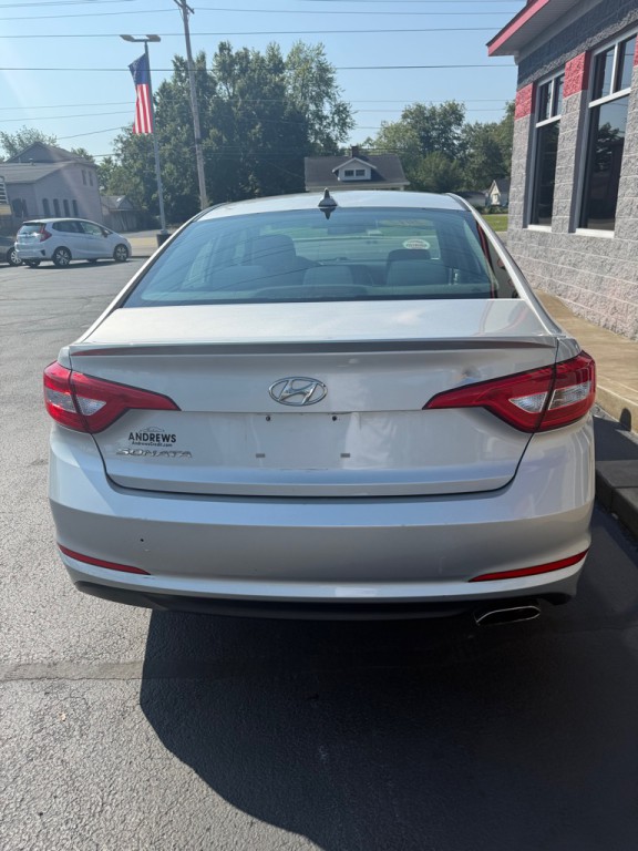 2017 Hyundai Sonata Image 4