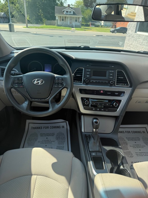 2017 Hyundai Sonata Image 5