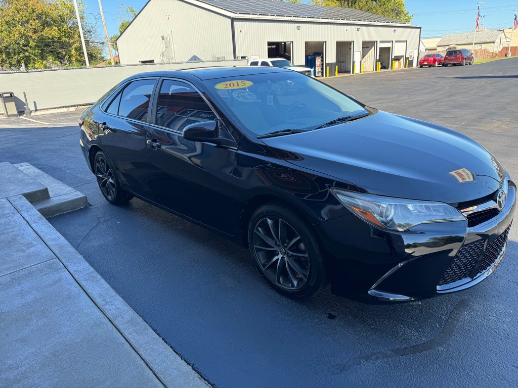 2015 Toyota Camry Image 3