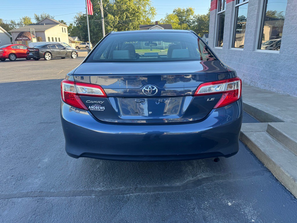 2014 Toyota Camry Image 4
