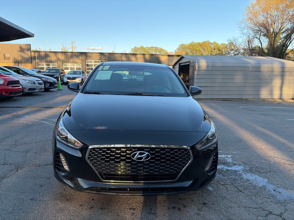 2018 Hyundai Elantra Image 2