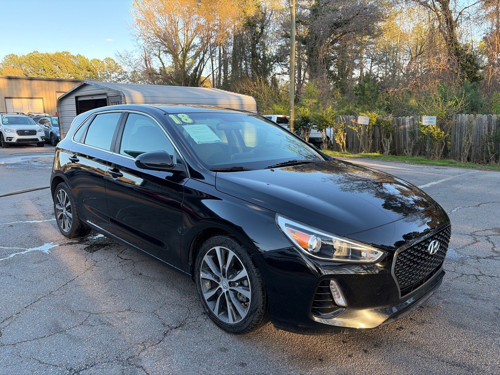 2018 Hyundai Elantra Image 3