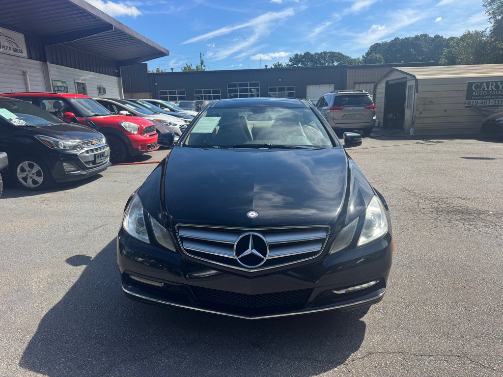 2012 Mercedes-Benz E-Class Image 2