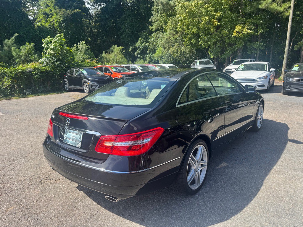 2012 Mercedes-Benz E-Class Image 5