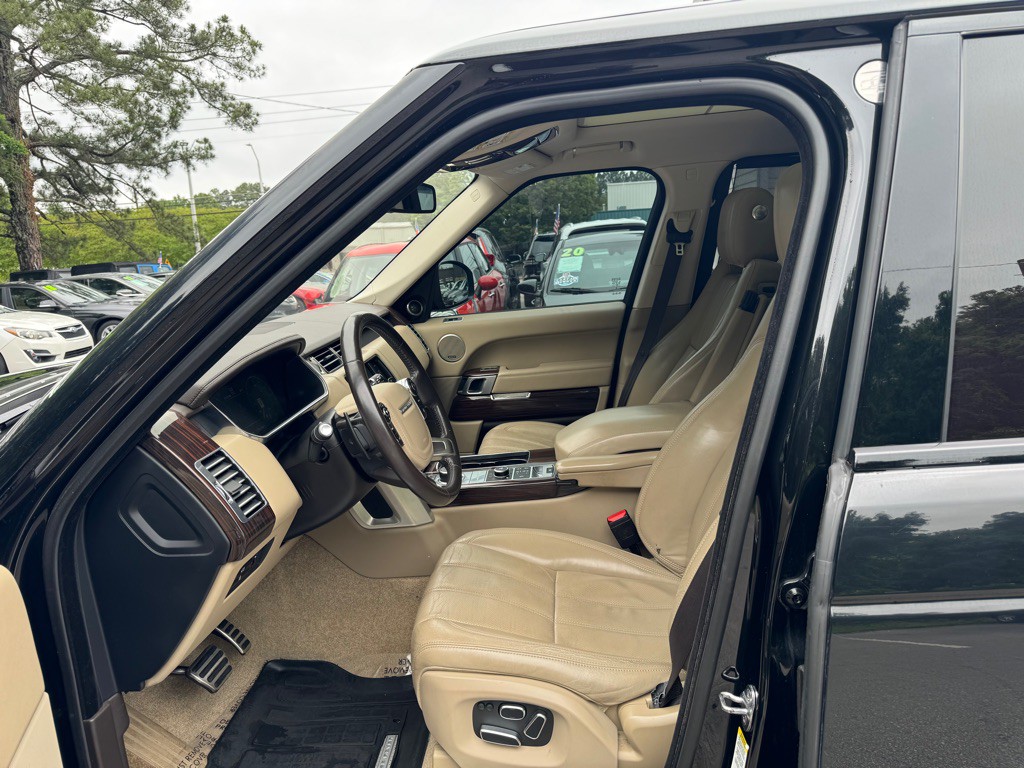 2015 Land Rover Range Rover Image 12