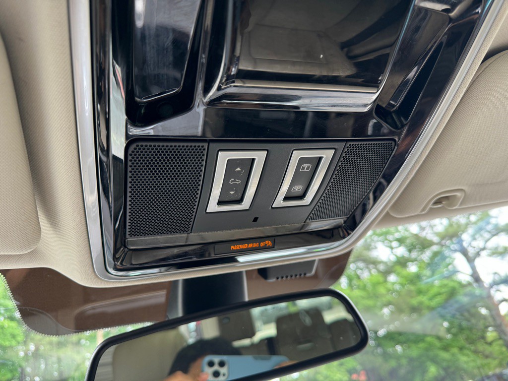 2015 Land Rover Range Rover Image 29