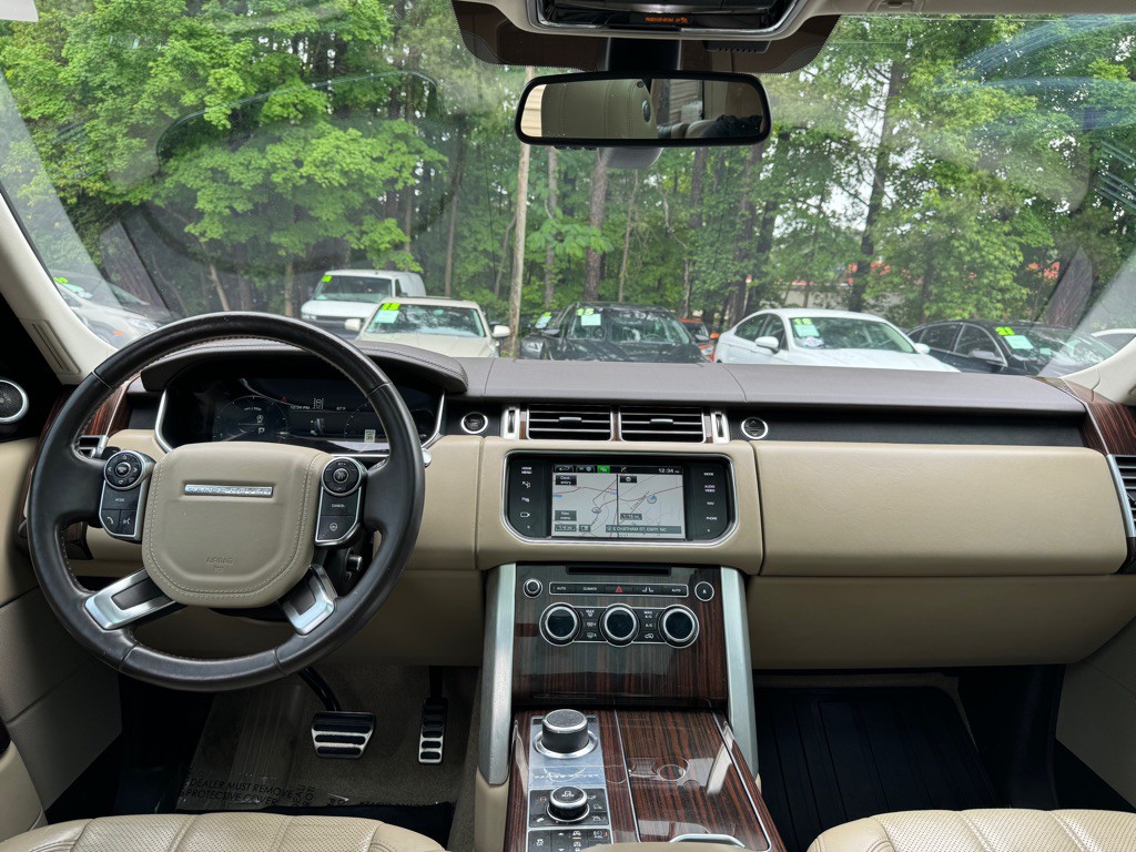 2015 Land Rover Range Rover Image 30