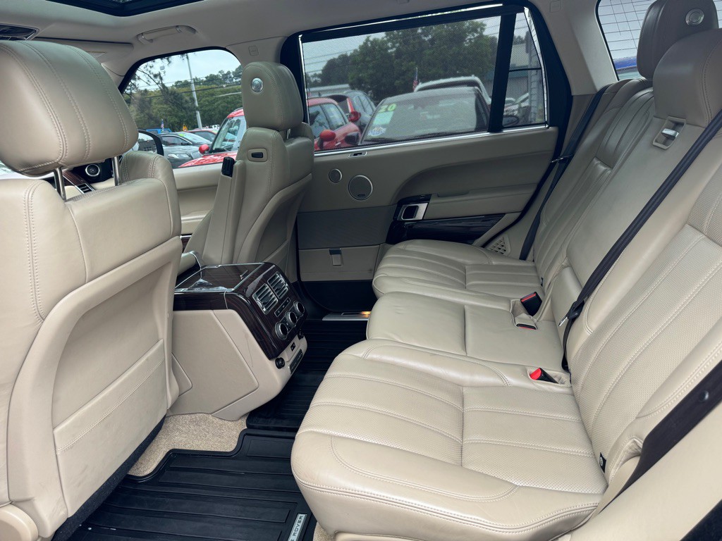 2015 Land Rover Range Rover Image 34