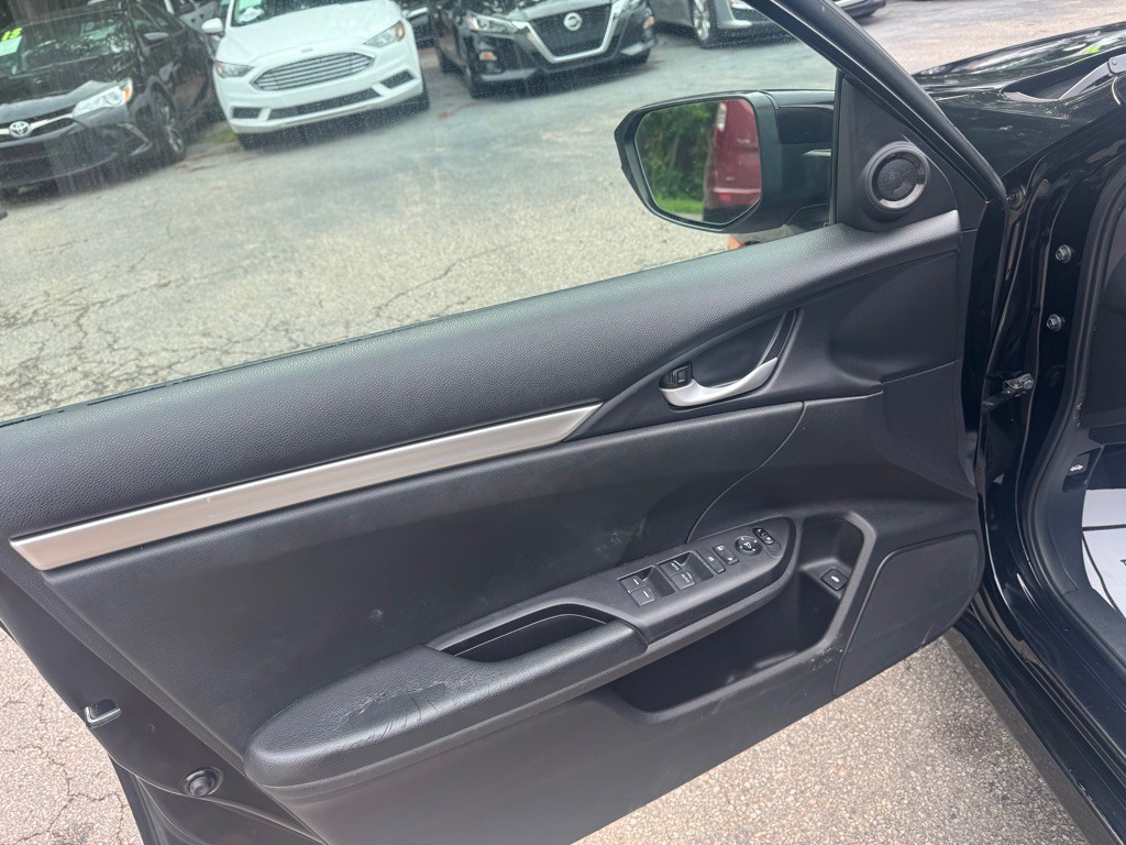 2019 Honda Civic Image 13