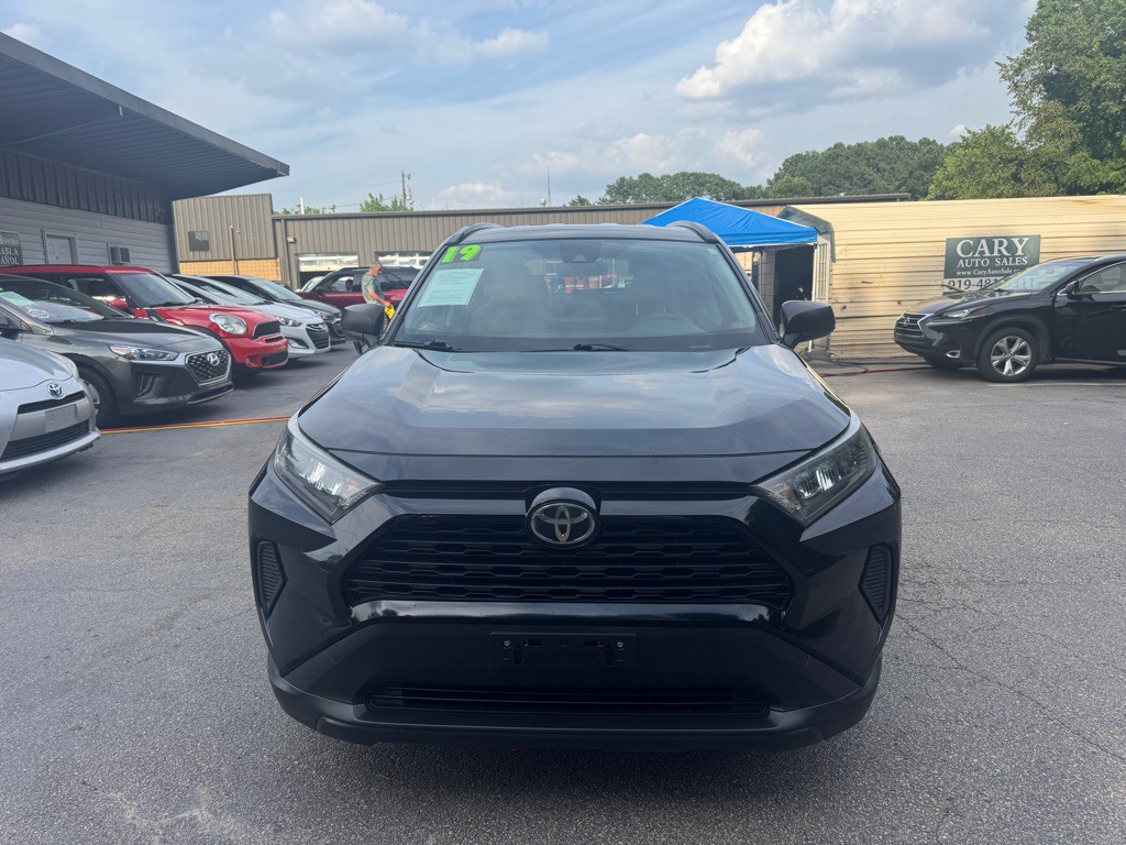 2019 Toyota Rav4 Image 2
