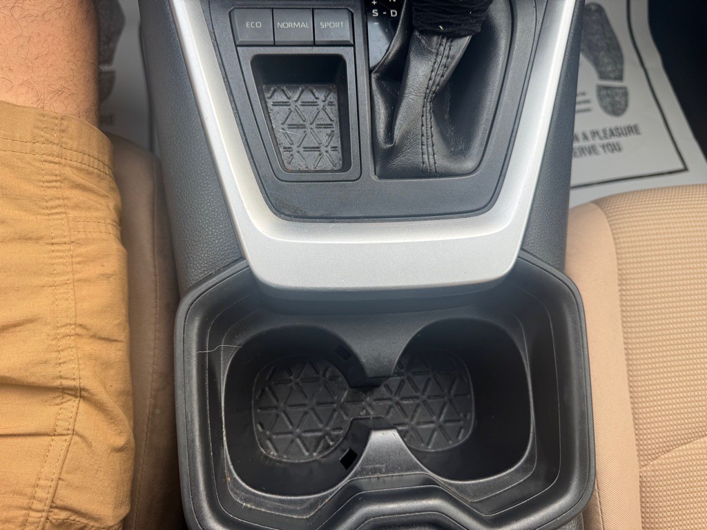 2019 Toyota Rav4 Image 19