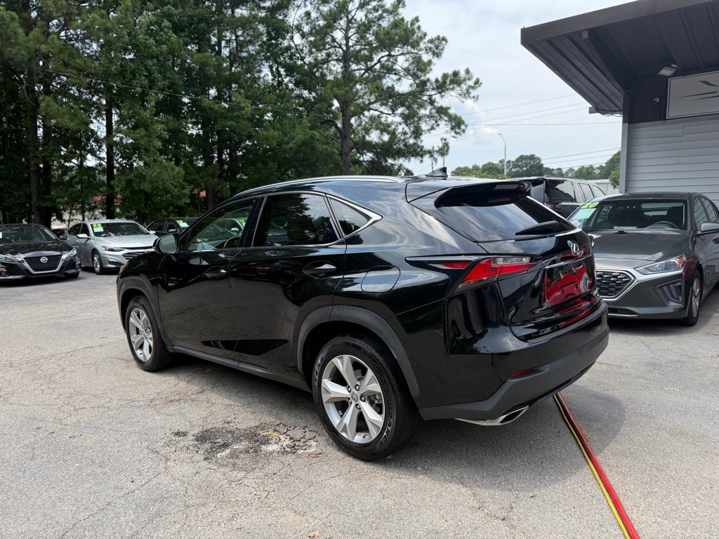 2017 Lexus NX Image 7