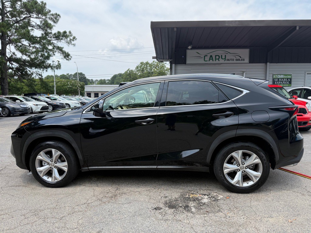 2017 Lexus NX Image 8