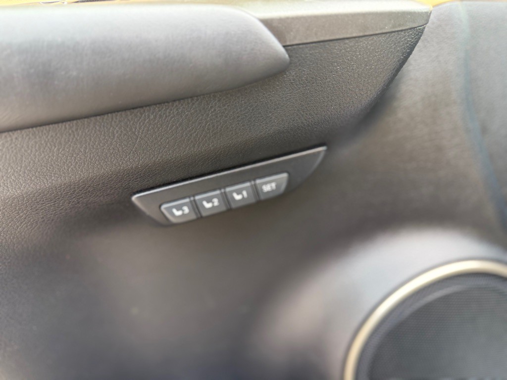 2017 Lexus NX Image 12
