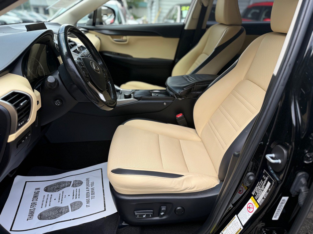 2017 Lexus NX Image 13