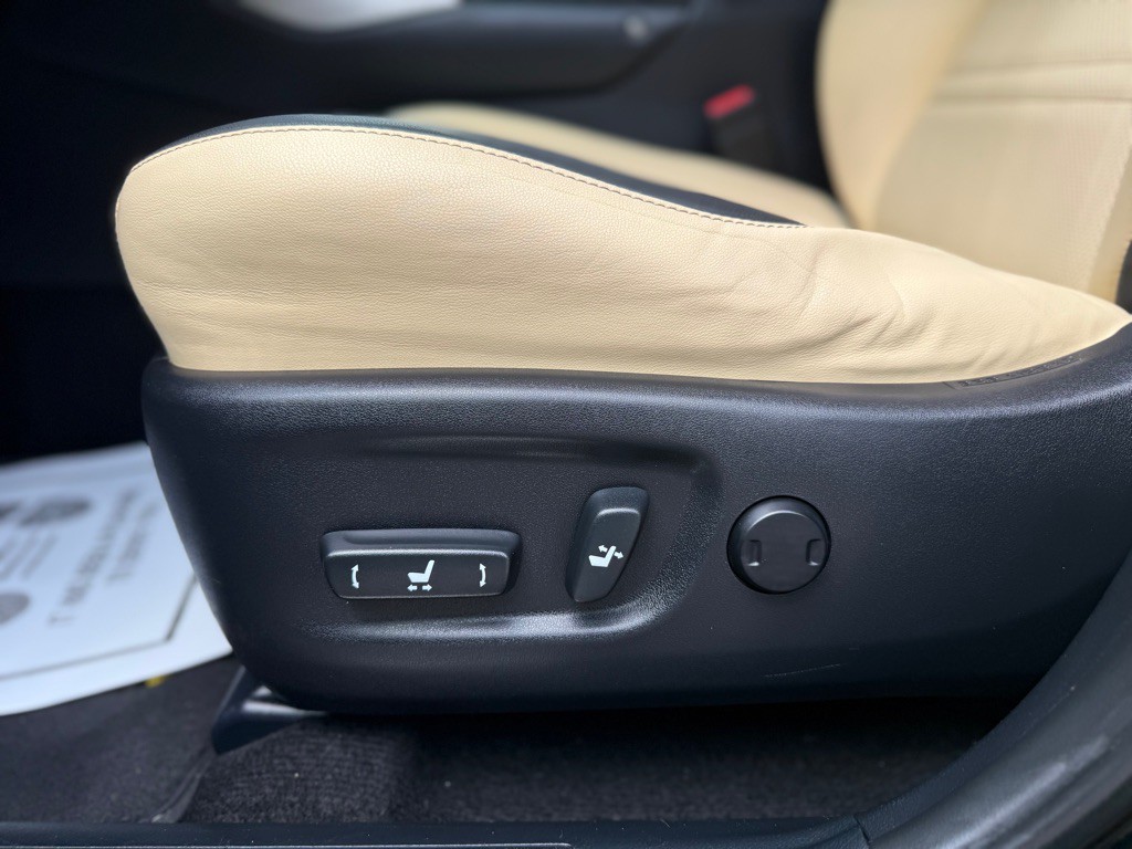 2017 Lexus NX Image 14