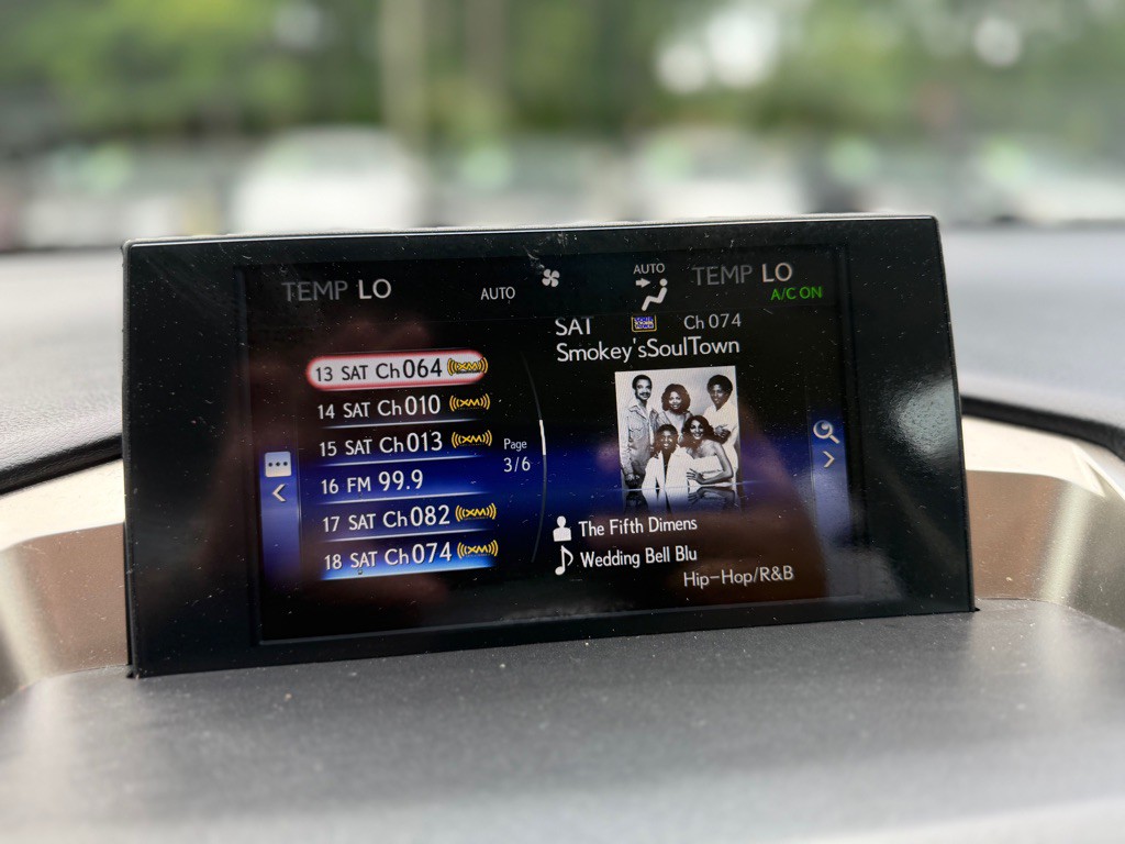 2017 Lexus NX Image 18