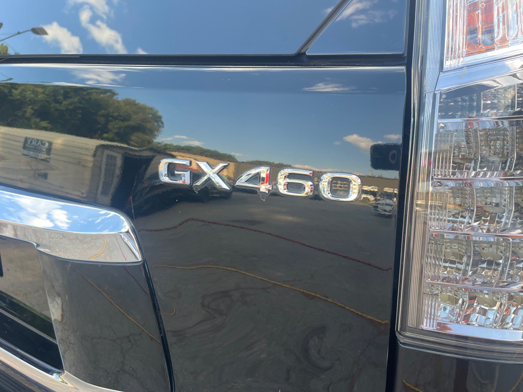 2014 Lexus GX Image 30