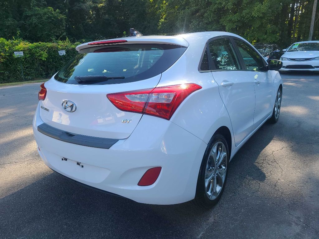 2013 Hyundai Elantra Image 4
