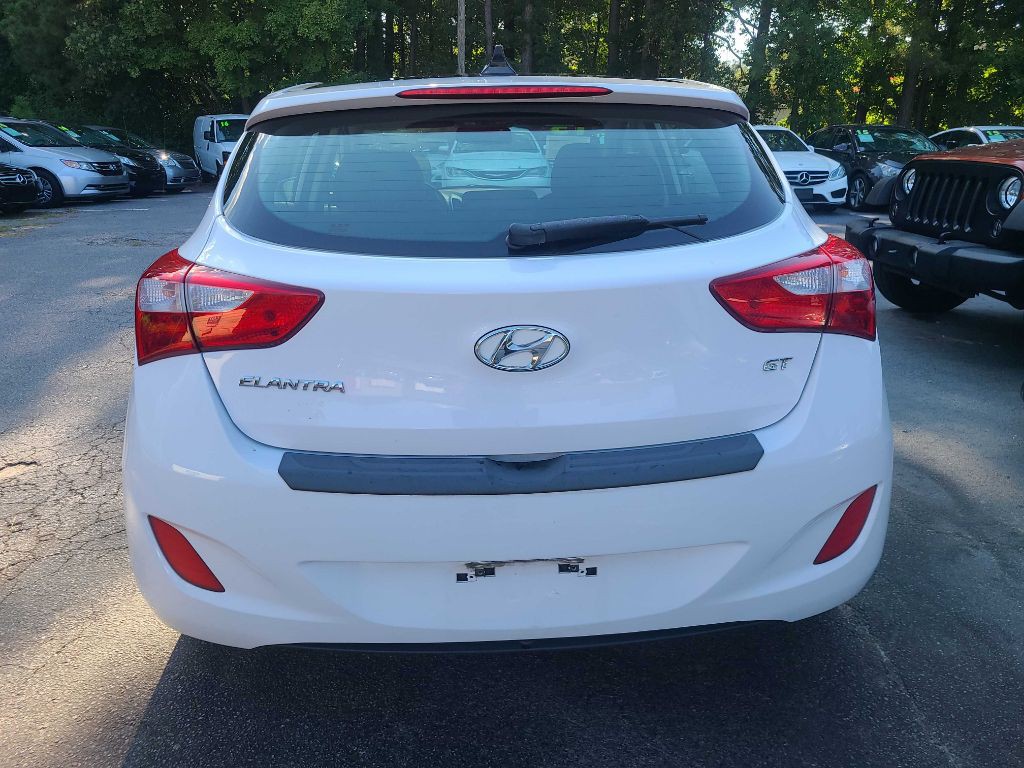 2013 Hyundai Elantra Image 5