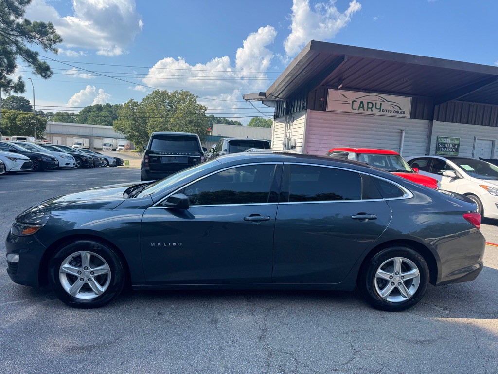 2019 Chevrolet Malibu Image 3