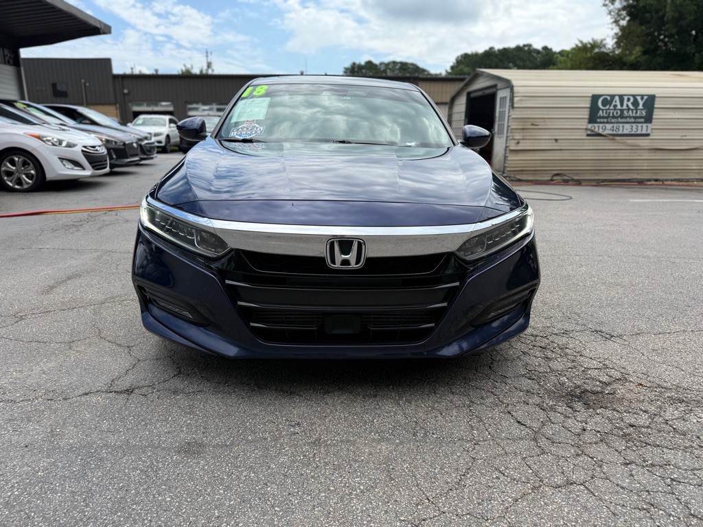 2018 Honda Accord Image 2