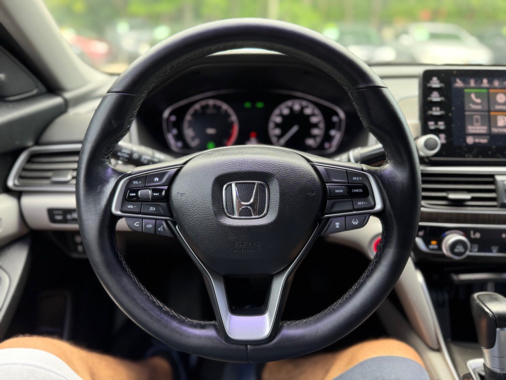 2018 Honda Accord Image 16