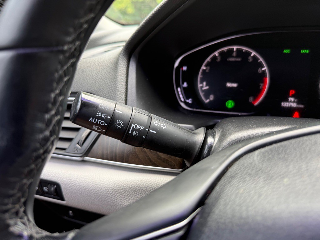 2018 Honda Accord Image 25