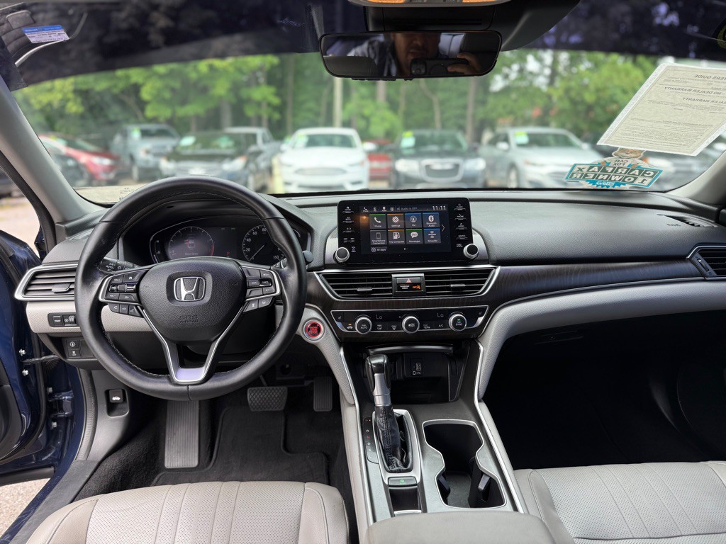 2018 Honda Accord Image 32