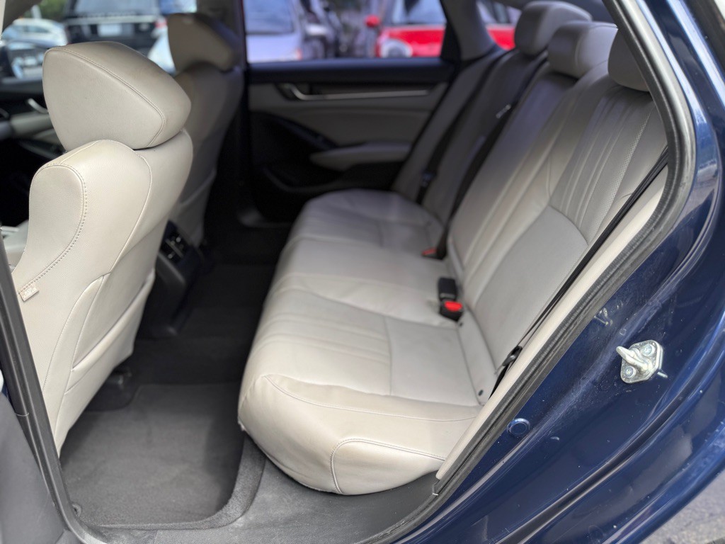 2018 Honda Accord Image 35