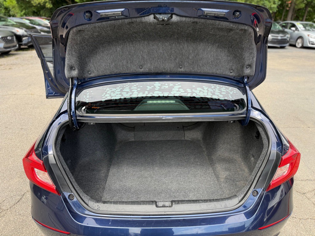 2018 Honda Accord Image 38