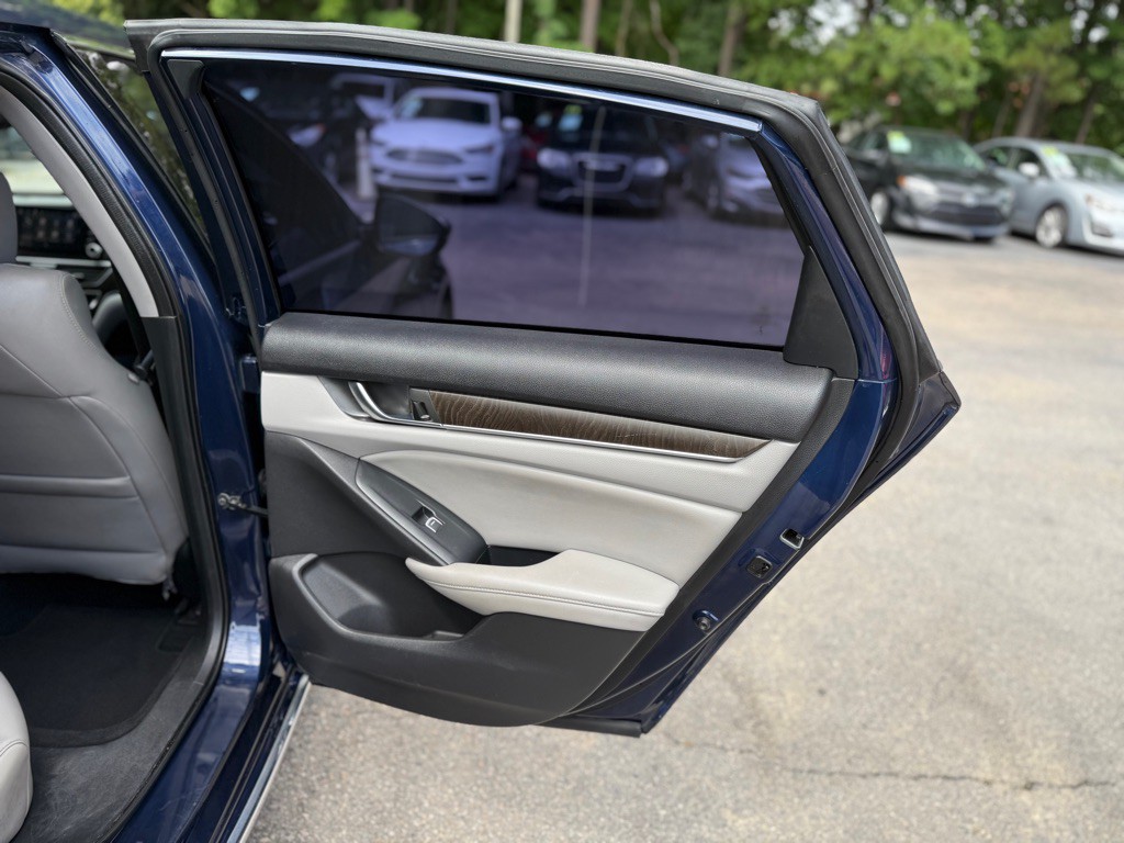 2018 Honda Accord Image 39