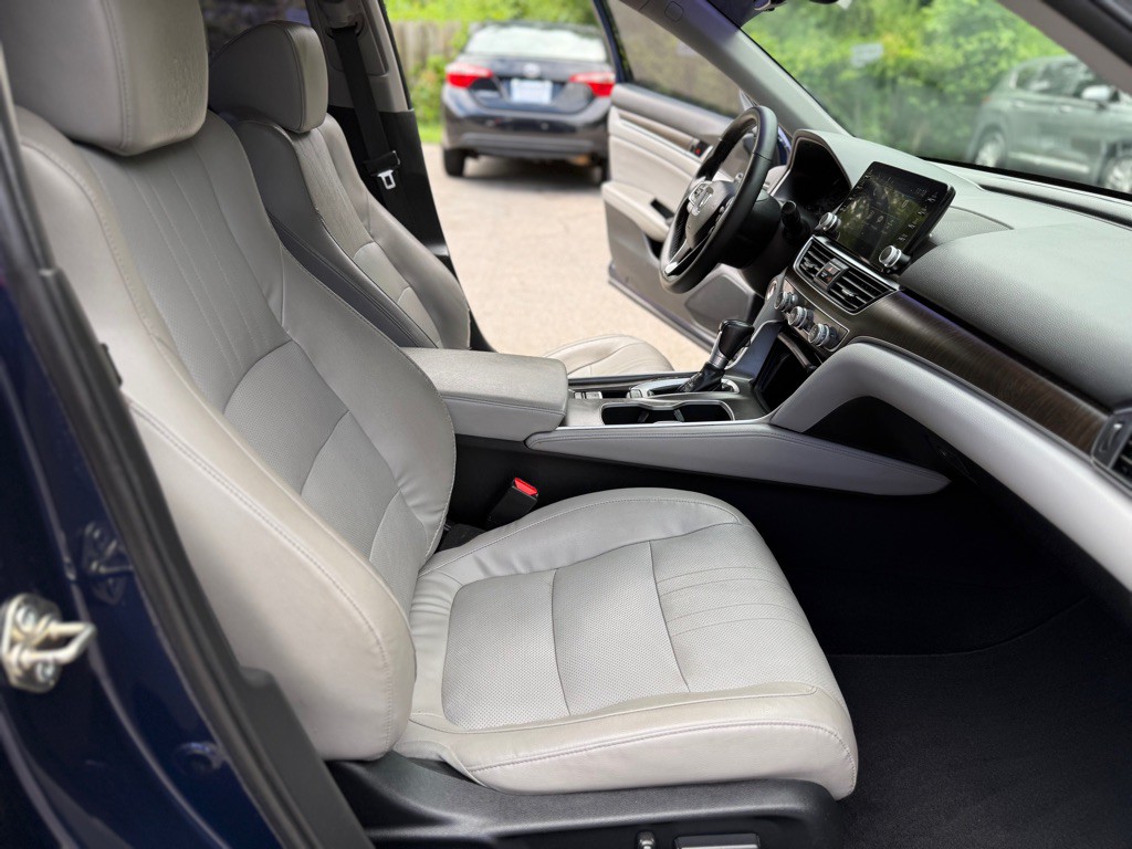 2018 Honda Accord Image 42