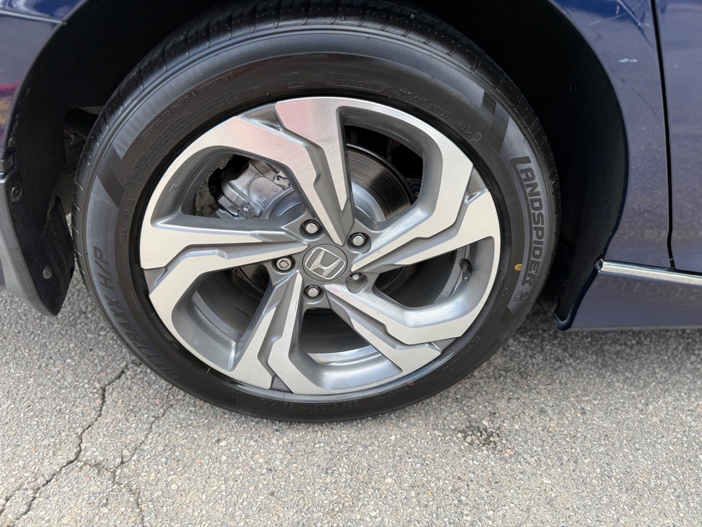 2018 Honda Accord Image 48