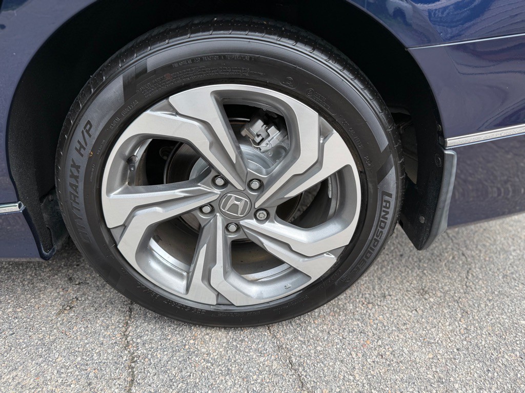 2018 Honda Accord Image 44