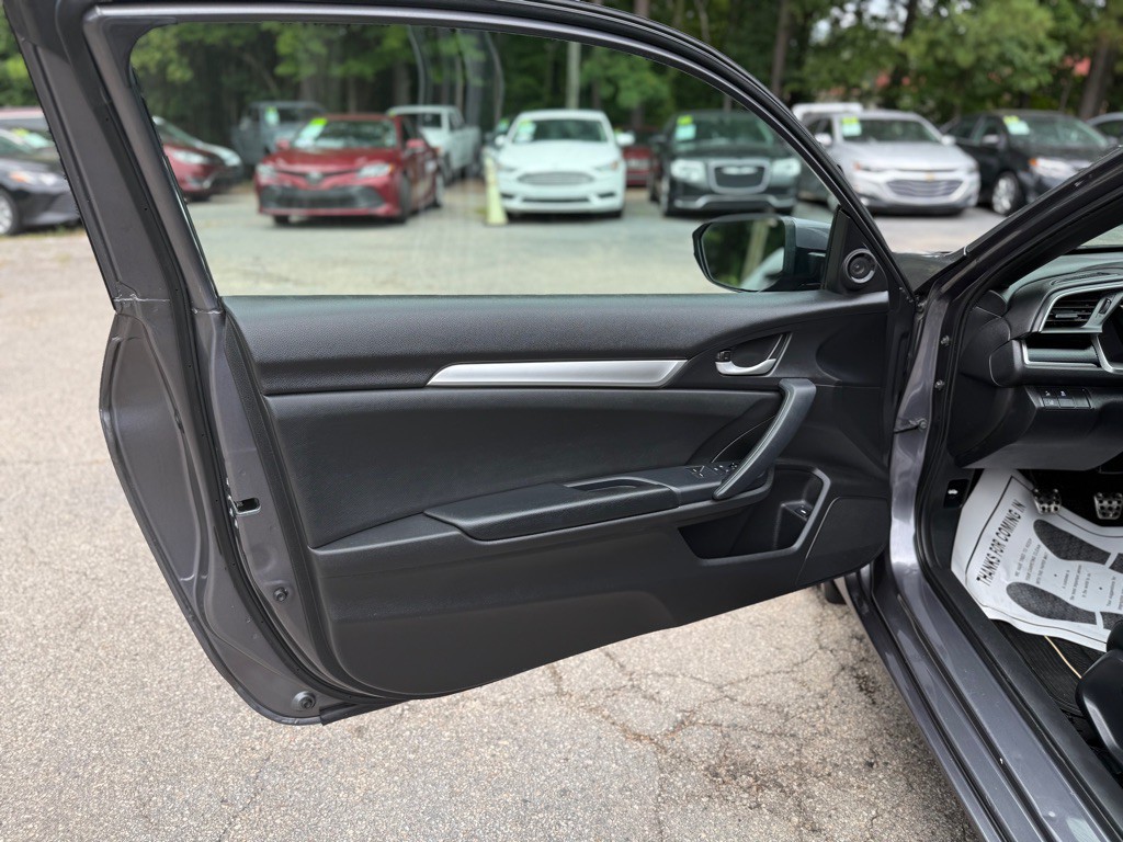 2019 Honda Civic Image 12