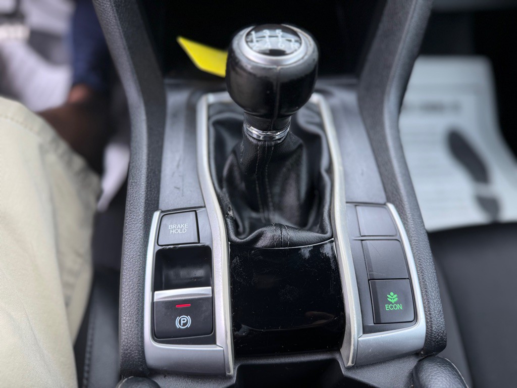 2019 Honda Civic Image 27