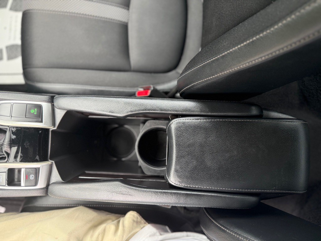 2019 Honda Civic Image 32