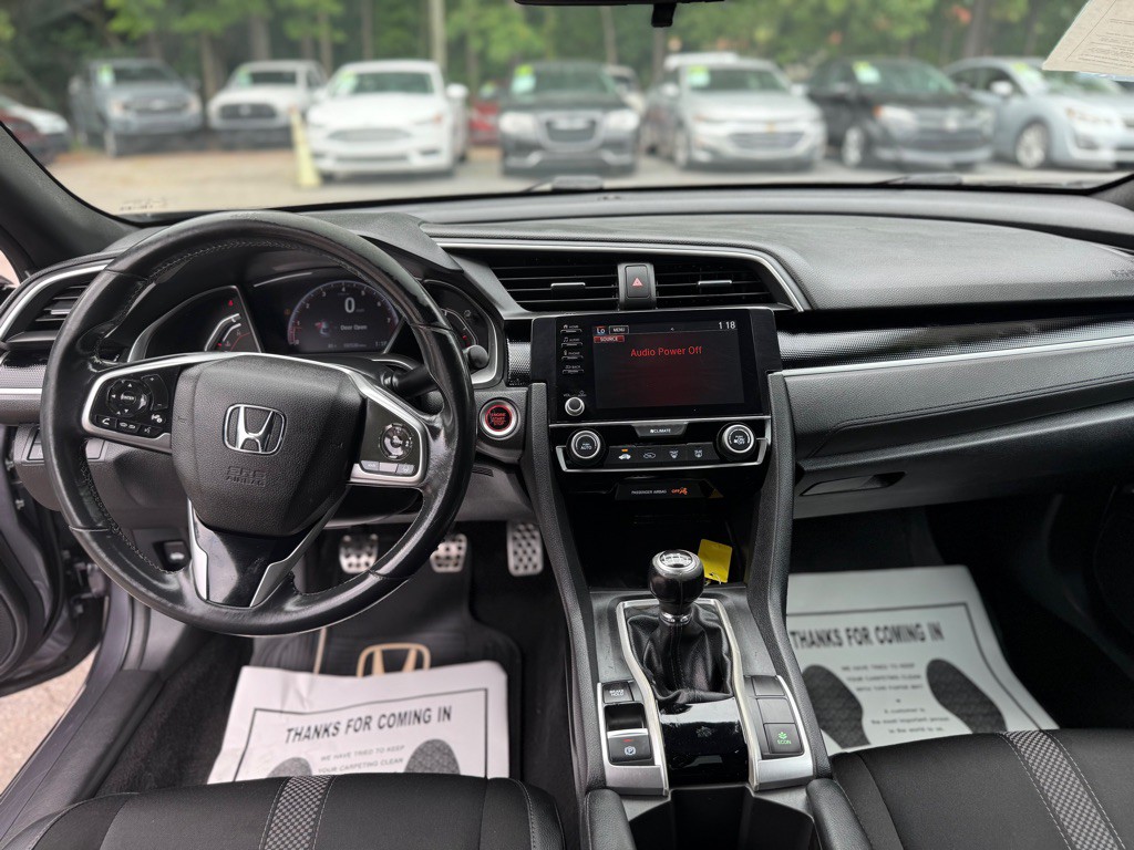 2019 Honda Civic Image 36