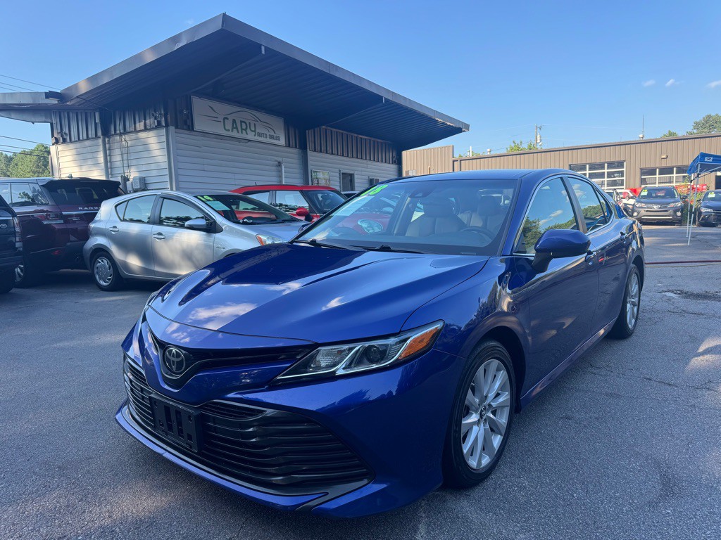 2018 Toyota Camry Image 3