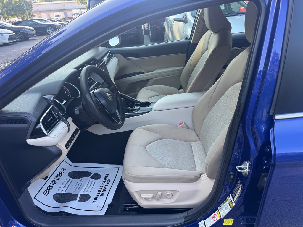2018 Toyota Camry Image 14