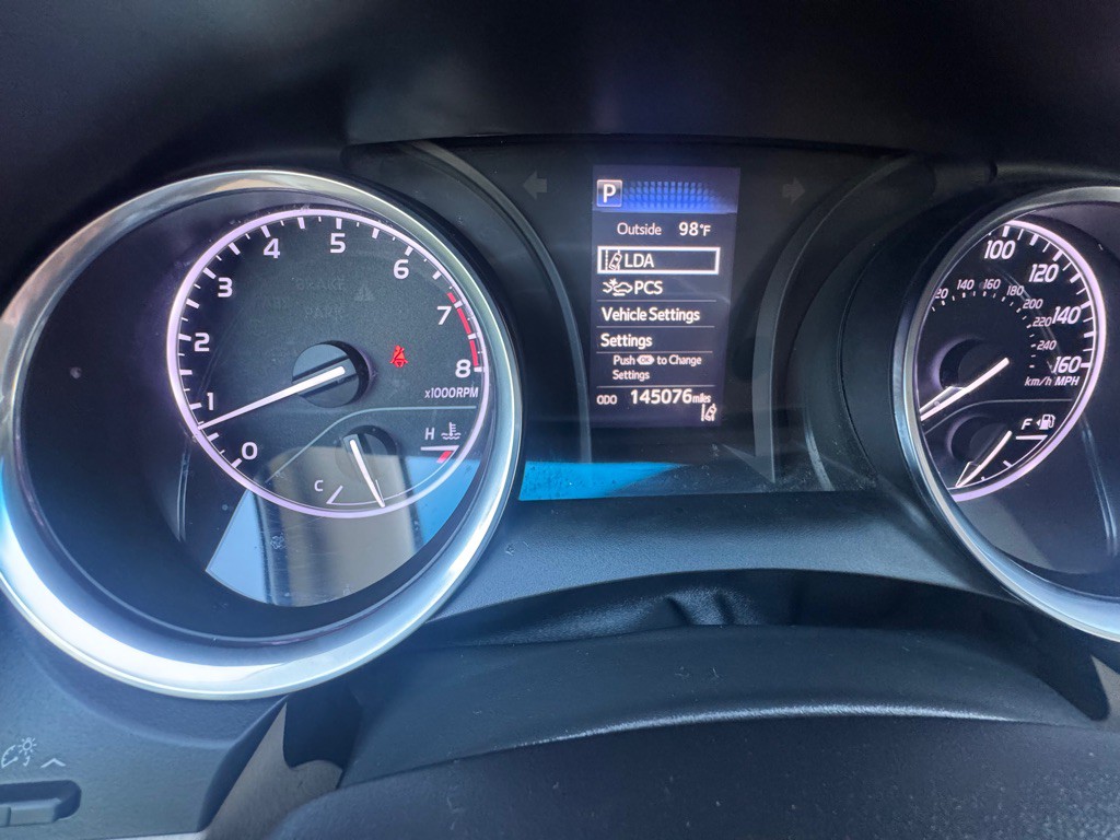 2018 Toyota Camry Image 26